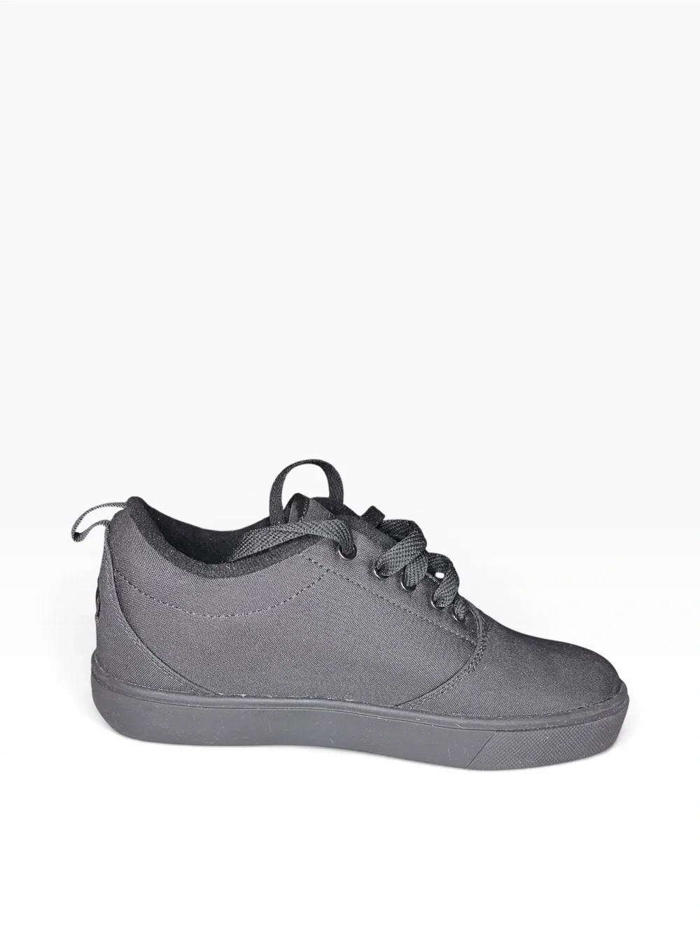 Heelys Kids Low-Top Sneakers in Black